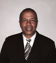 Meet our Franchisee: Doug and Jennienne Burke Photo